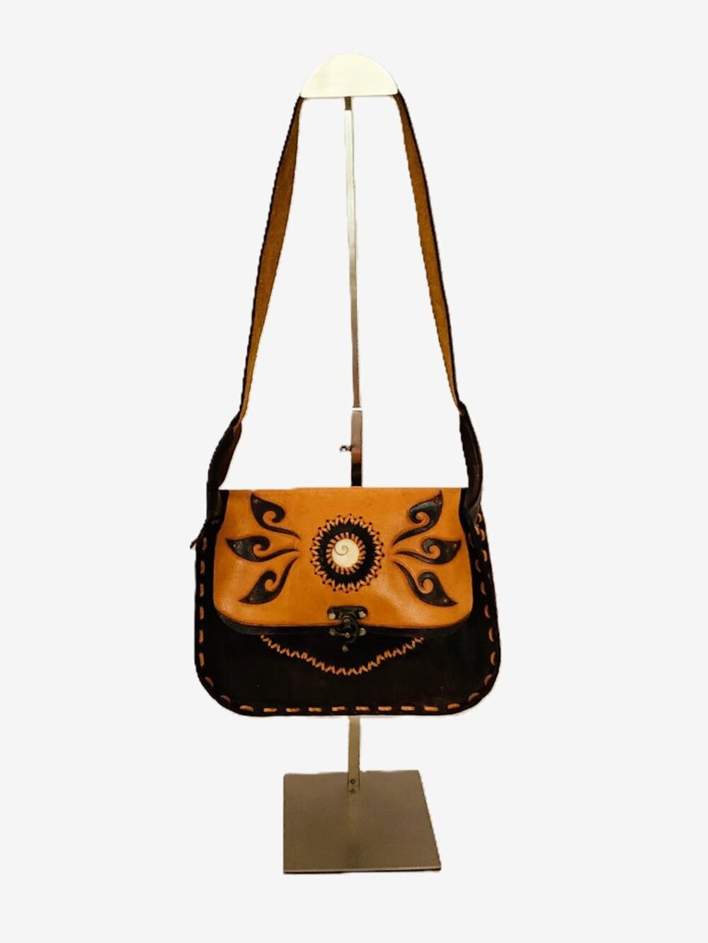 VTG 70s 80s Artisan Leather Saddle Bag Conch Shell Inlay Handcrafted Hippie Boho